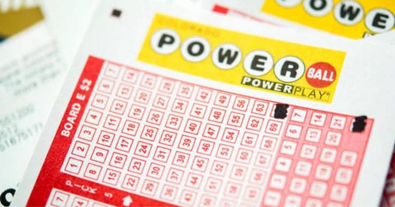 Lucky Ticket Sold in Illinois Claims Staggering $1.04 Billion Powerball Jackpot