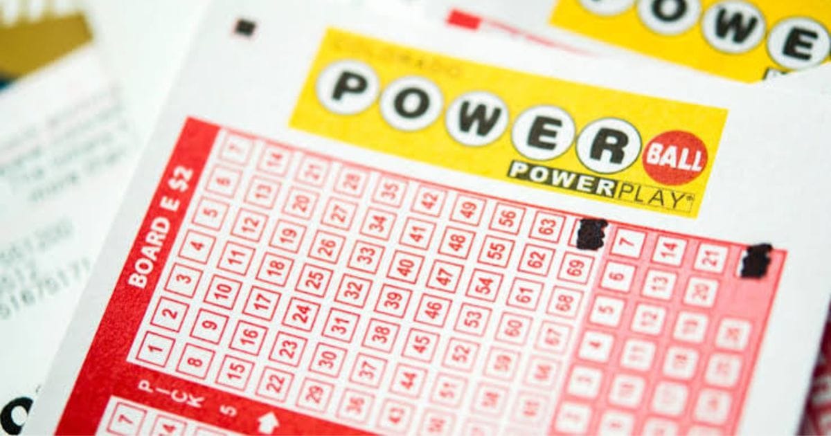 Lucky Ticket Sold in Illinois Claims Staggering $1.04 Billion Powerball Jackpot