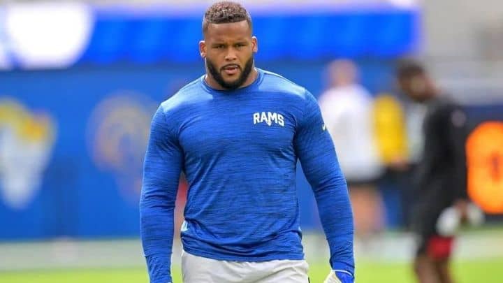 Los Angeles Rams legendary defensive tackle Aaron Donald on the field - BDUS News 24