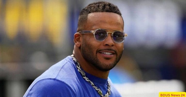 Los Angeles Rams legendary defensive tackle Aaron Donald on the field - BDUS News 24